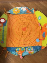 Детские развивающие коврики Chicco