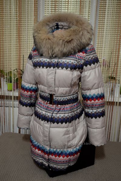 Шикарная зимняя куртка р. М, натуральный мех