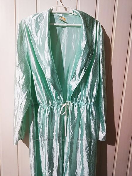 симпатичные фирменные халатики.