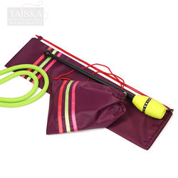 #7: бордовий