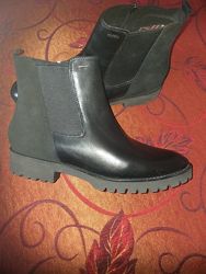 Демисезонные ботинки Geox р. 41