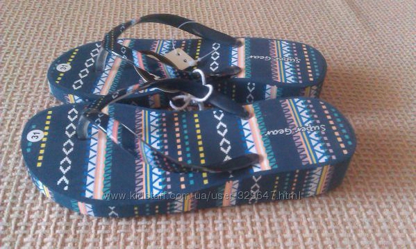 Шлепанцы-вьетнамки для девочки.