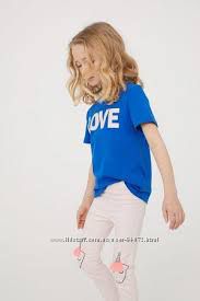 H&M Футболочки синего цвета Love для 4-6 и 8-10 лет в наличии
