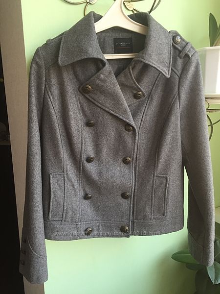 Стильный  шерстяной пиджак-куртка-пальто