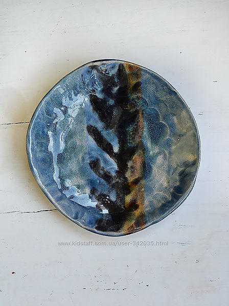 Декоративная керамическая тарелка ручной работы