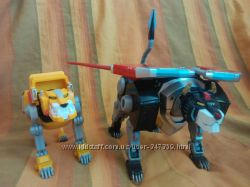 Два Льва из мультфильма voltron