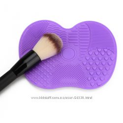 Килимок для миття пензликів Makeup Brush Cleaner