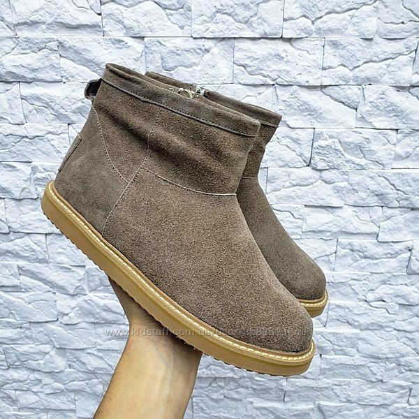 UGG mini