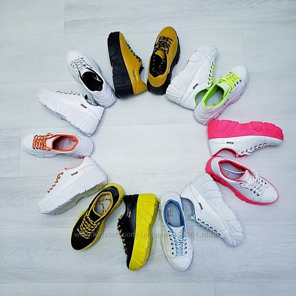 Кроссовки COSMOS