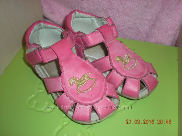 босоножки много