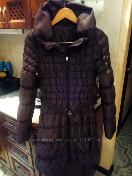 Зимняя куртка пуховик  шоколадного цвета 