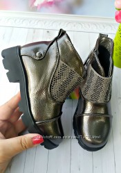 Деми ботинки серебристые черные р-р 27-17,8 см  фирма kimbo
