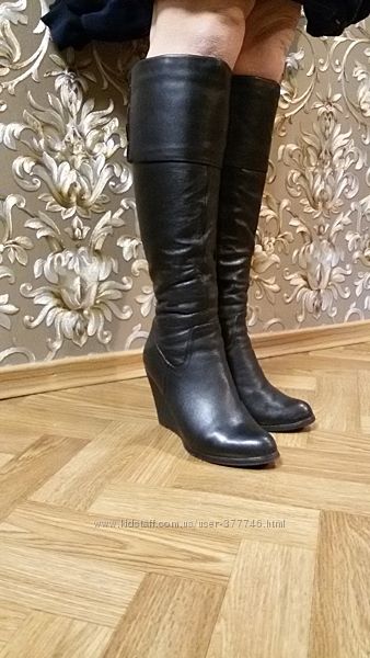 Зимние сапоги кожа цигейка 38 размер в отличном состоянии