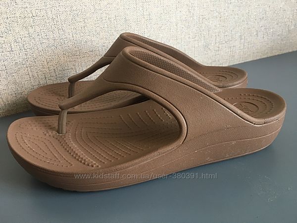 Шлёпки-вьетнамки женские Crocs, р1039-41