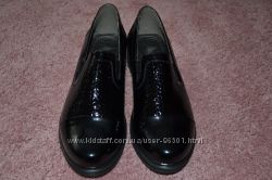 Аккуратные туфли на танкетке.