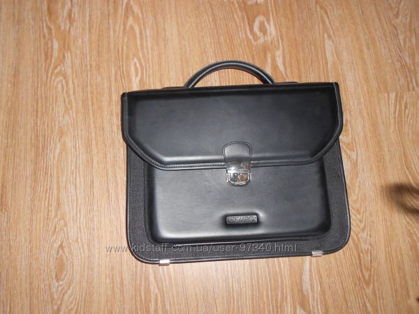 Кожаный мужской потфель и синтетическая итальянская сумка-портфель