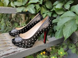 Женские туфли в стиле Christian Louboutin Кристиан Лубутен, цвет -черный.