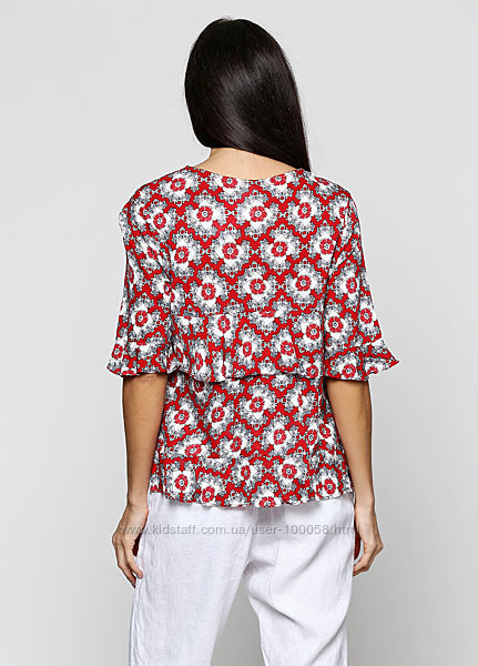 Топы, блузы, свитера