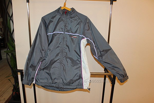 Удобная и непродуваемая курточка ТСМ на M-L