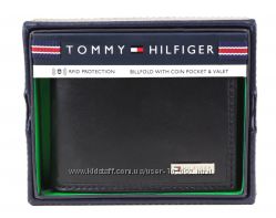 Кошелек TOMMY HILFIGER с отделением для мелочи. Оригинал
