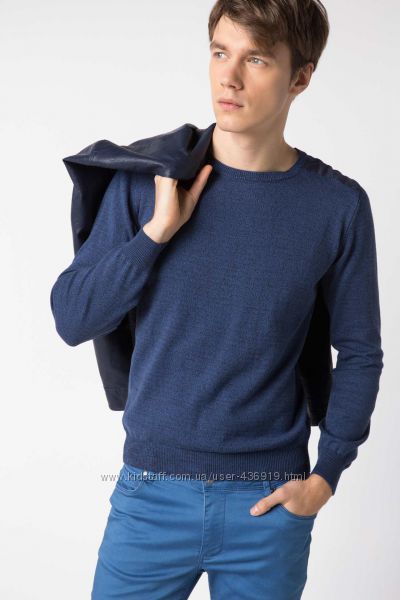мужской свитер синий De Facto со стегаными вставками на плечах