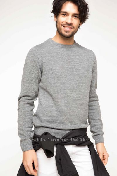 светло-серый мужской свитер De Facto