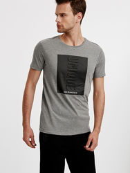серая мужская футболка LC Waikiki  ЛС Вайкики с черным квадратом UNIQUE