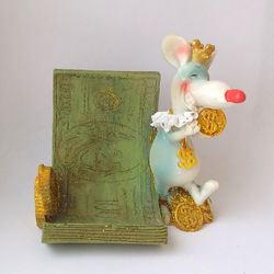 Денежная Мышка в короне - подставка для визиток или бабушкиного мобильного