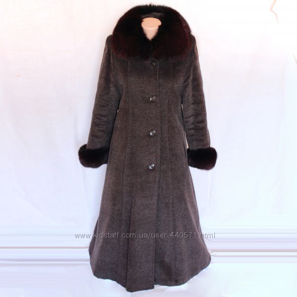 Пальто бу женское зимнее р. 44-46 песец воротник и рукава