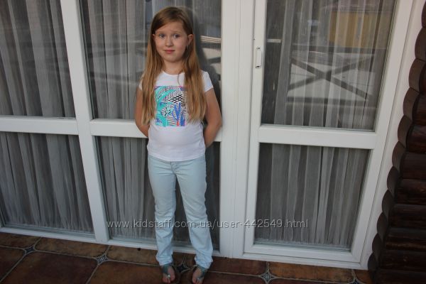  стильные   джинсы  Armani Junior для девочки