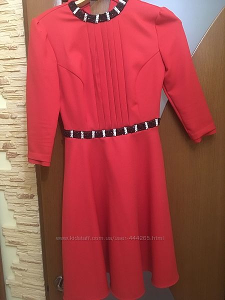 Платье элегантное