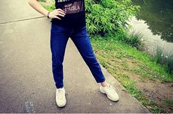 Продам джинсы МОМ Турция с высокой посадкой на девочку-подростка 27 размер