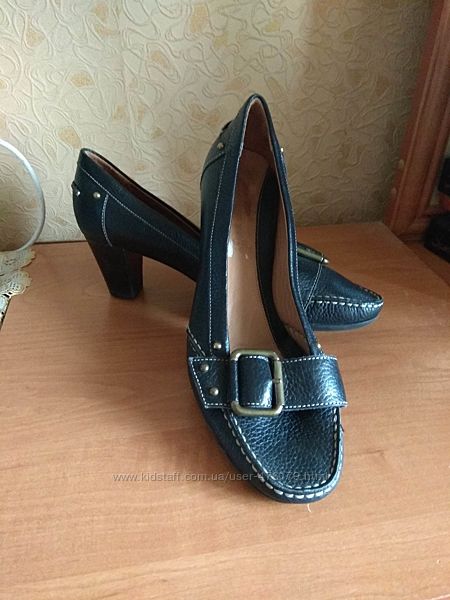 Кожаные туфельки от clarks