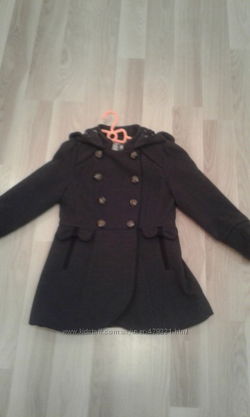 Шикарне пальто для дівчинки