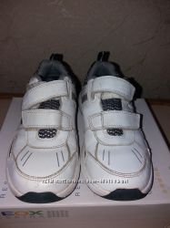 Кроссовки Clarks р. 10, 5G   р. 28, 5