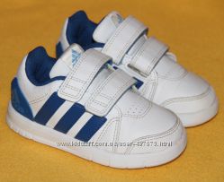 Кроссовки Adidas р. 24 - 25 стелька 15, 3 см