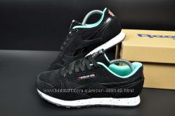 Кроссовки женские Reebok Classics blackmint