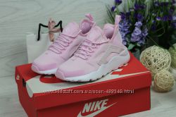 Кроссовки женские Nike Huarache pink