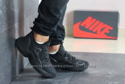  Кроссовки мужские Nike Air Huarache черные 8204