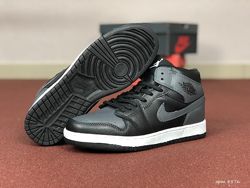 Кроссовки мужские Nike Air Jordan 1 Retro серо черные 8576