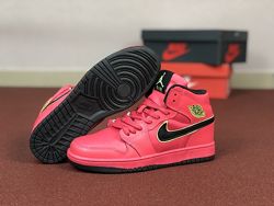 Кроссовки женские Nike Air Jordan 1 Retro розовый 8585