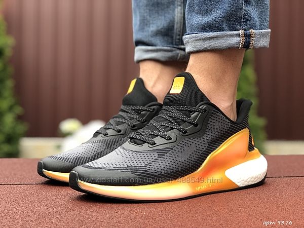  Кроссовки мужские Adidas Alphaboost, черные с оранжевым