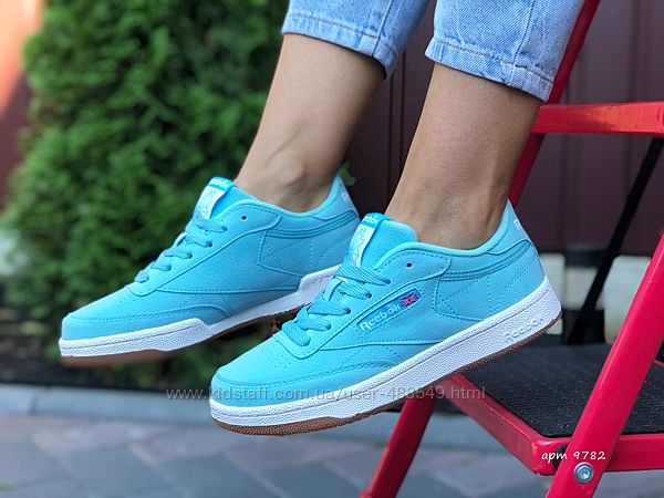  Кроссовки женские Reebok Workout Classica, azure