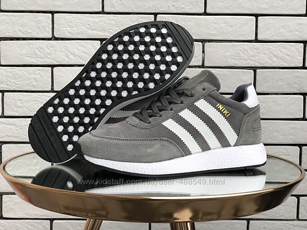 Зимние кроссовки женские Adidas Iniki, серые, замш, мех