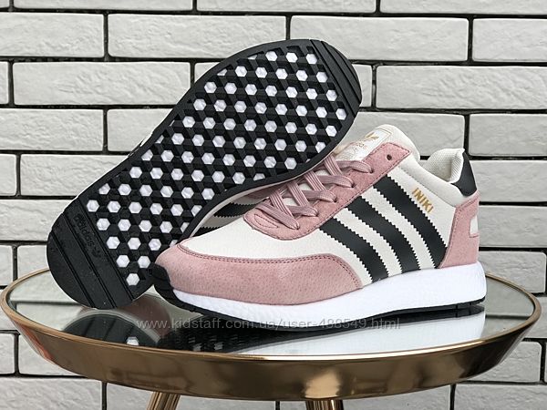 Зимние кроссовки женские Adidas Iniki, розовые, замш, мех