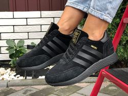 Зимние кроссовки женские Adidas Iniki, черные , замш, мех
