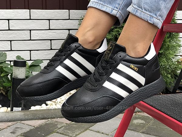 Зимние кроссовки на меху Adidas Iniki, черные , кожа, мех
