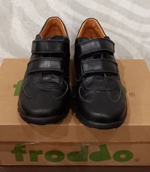Кроссовки кожаные Froddo, 36 размер23,5 см