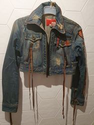 Яркая короткая джинсовая курточка, размер 36-38евро, эксклюзив