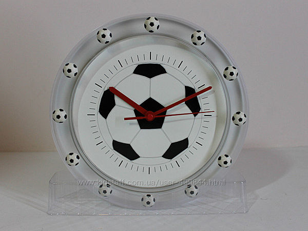 Оригинальные настенные часы футбольный мяч. 